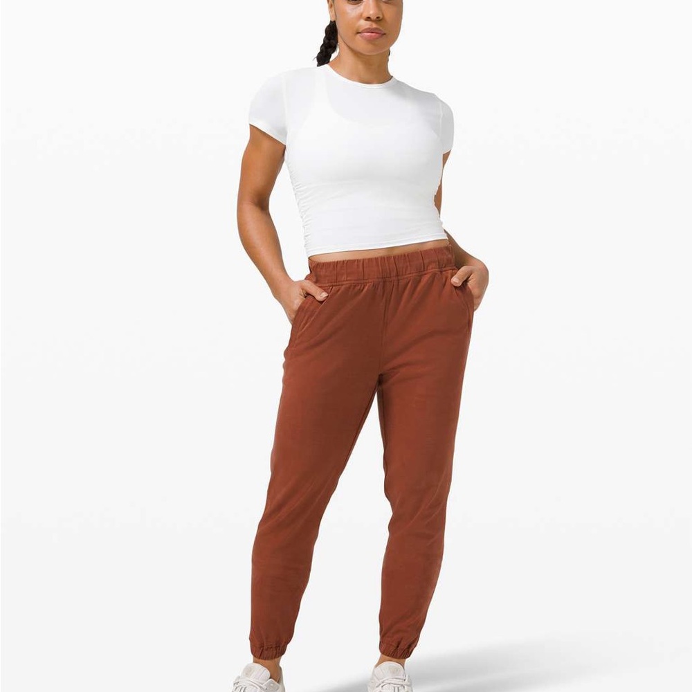 Adapted state high rise jogger *full length - dark terracotta
